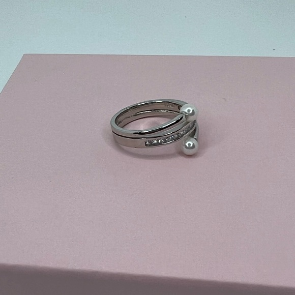 Sterling Silver Cz & Simulated Pearl Ring - Picture 4 of 15